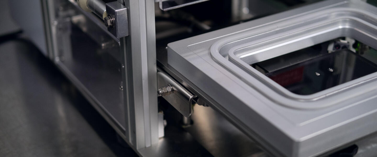 Selladora de bandejas Phoenixes